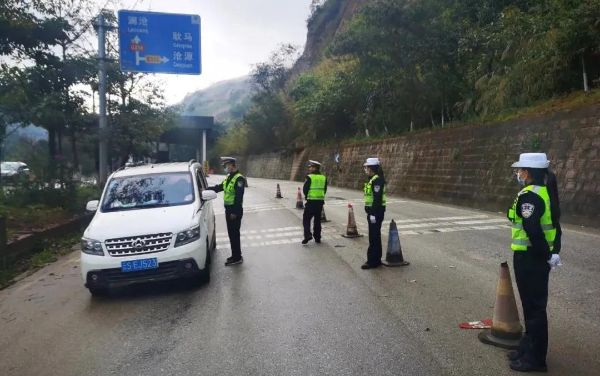 公安交警4